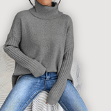 Lorena – Cozy Turtleneck Jumper