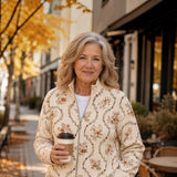 Ingrid - Knitted vest with delicate floral vines