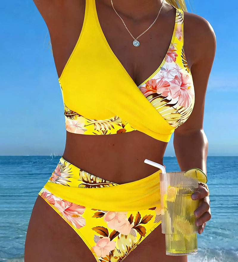 Lorraine - Bikini with Contrasting Floral Print and Slit