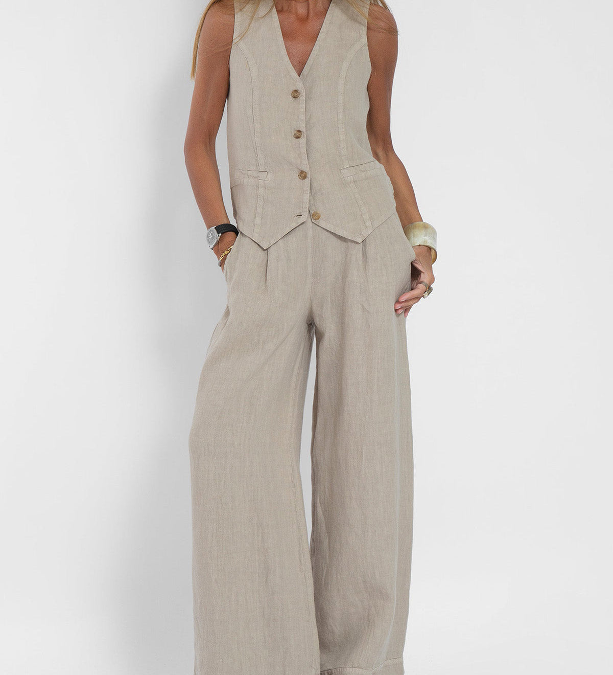 Rose | Set of Buttoned Vest and Wide Pants