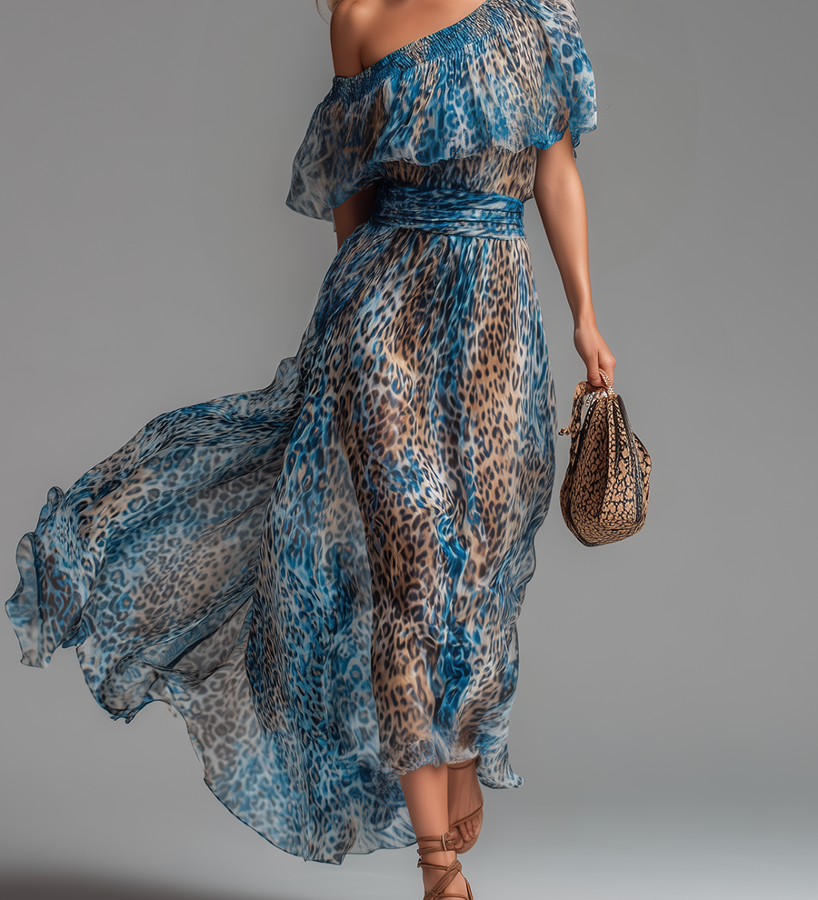 Wild - Long chiffon dress with leopard print and bare shoulders
