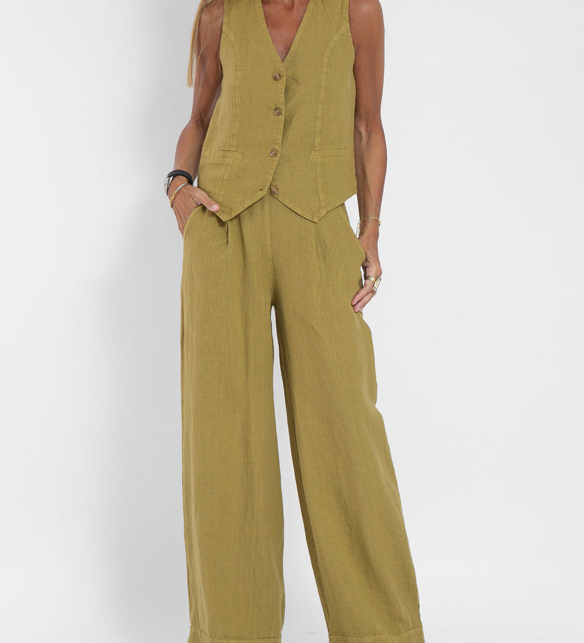 Rose | Set of Buttoned Vest and Wide Pants